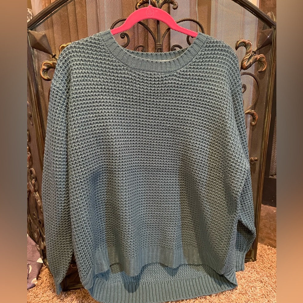 This is a NEW by Zenana and is popular in boutiques.
